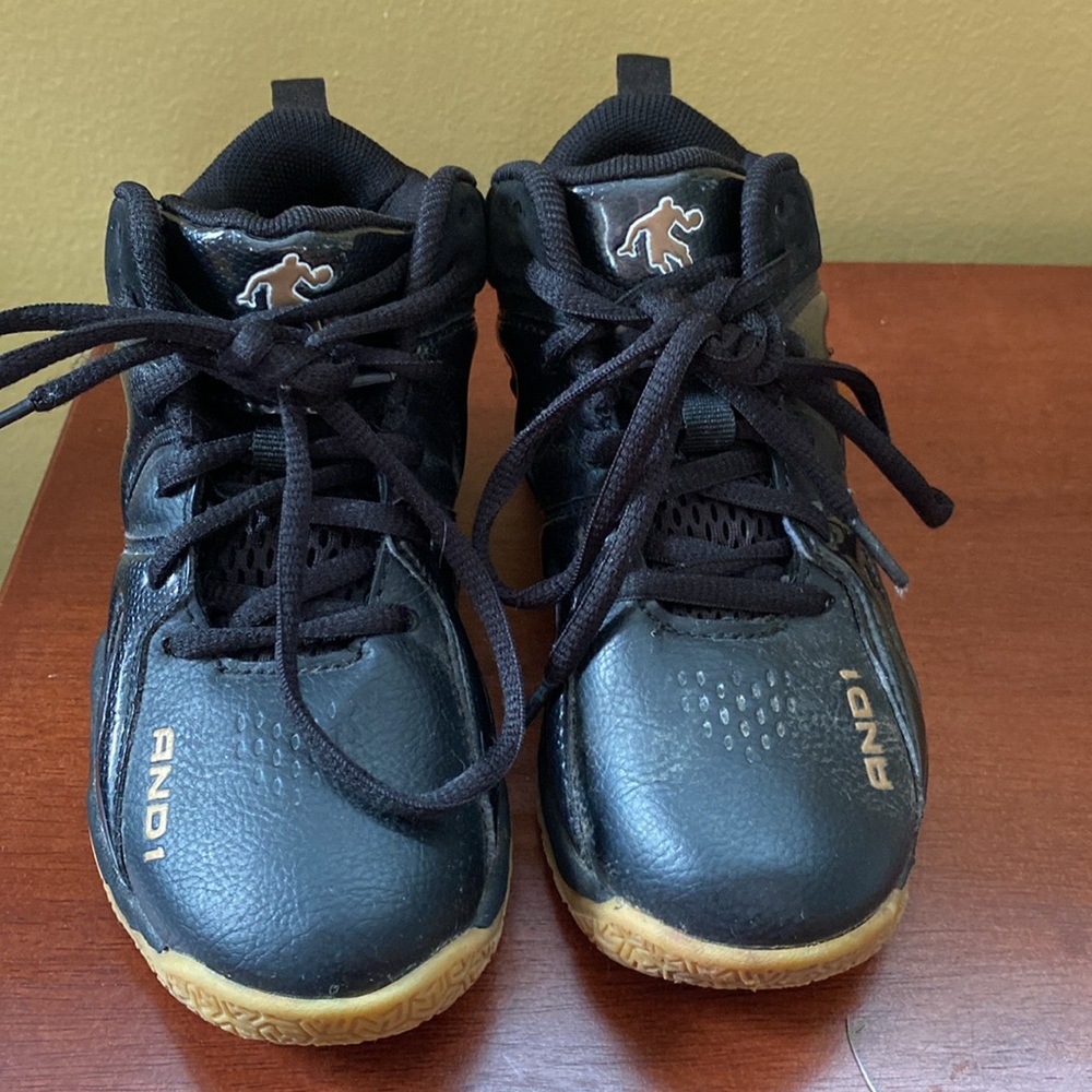And 1 basketball shoes US youth size 12